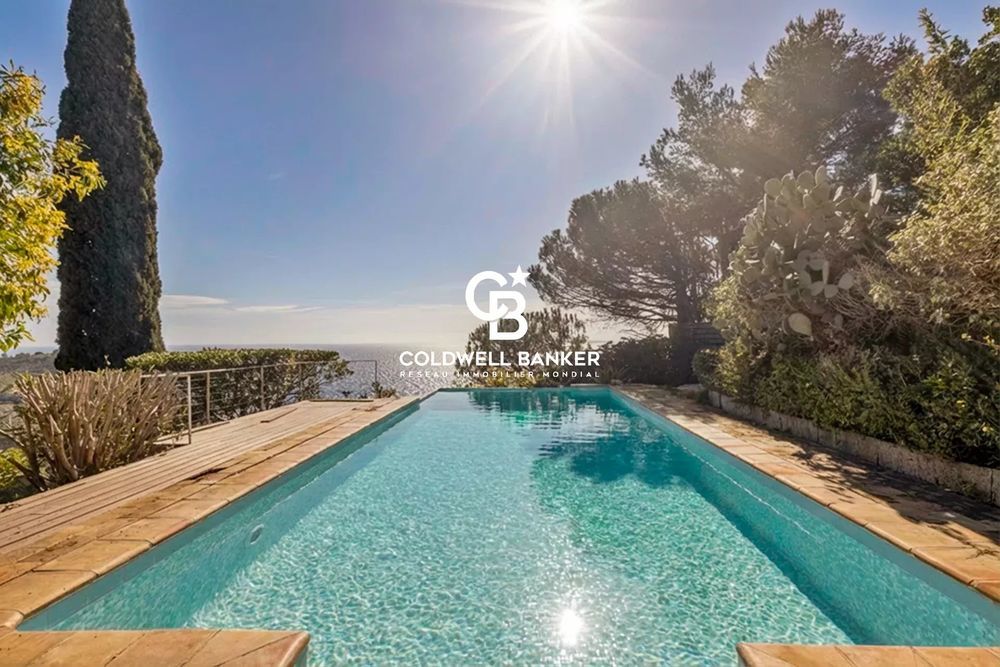 � vendre  Maison Rayol-Canadel-sur-Mer (83820)