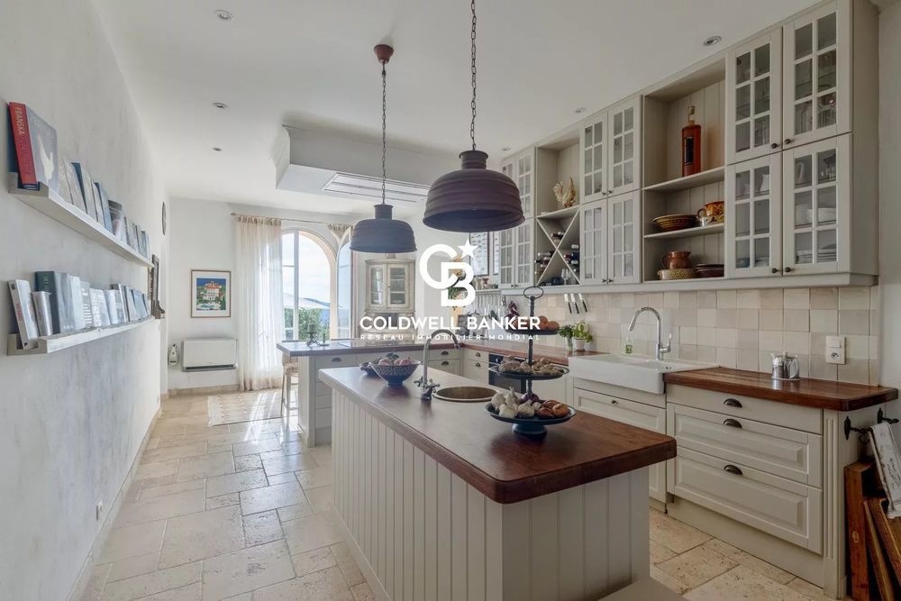 � vendre  Villa Bormes-les-Mimosas (83230)