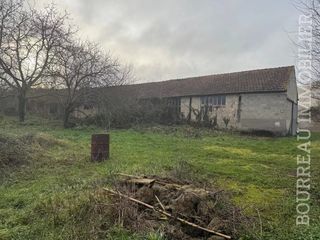  Maison � vendre 15 + pi�ces 330 m�