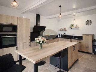  Maison � vendre 6 pi�ces 231 m�