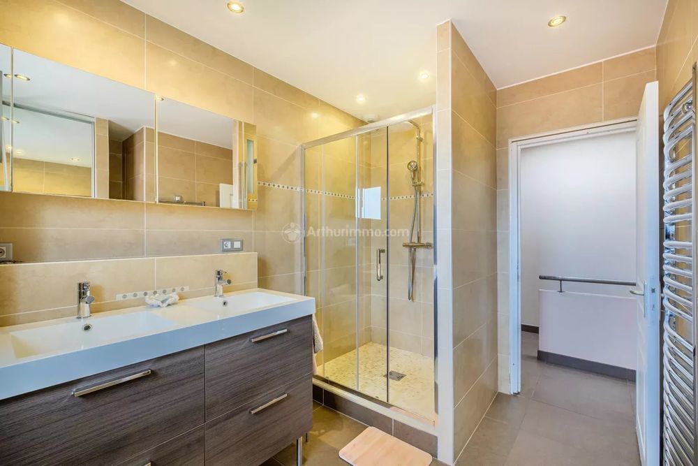 � vendre  Maison Villeurbanne (69100)