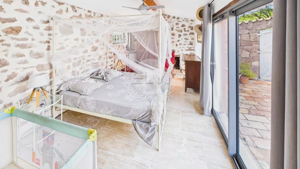 � vendre  Maison Roquebrune-sur-Argens (83520)