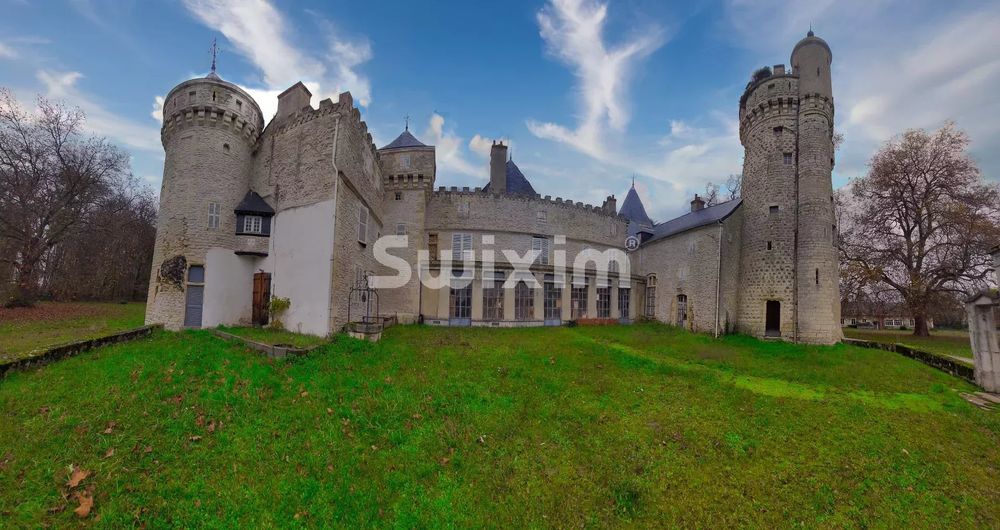 � vendre  Propri�t�/ch�teau Nevers (58000)