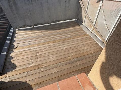   T3 RENOVE AVEC 2 PLACES DE PARKING Appartement - 3 pi�ce(s) - 60 m�