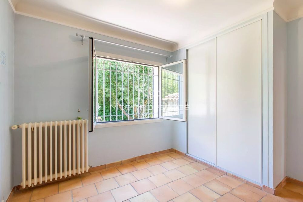 � vendre  Maison Saint-Paul-de-Vence (06570)