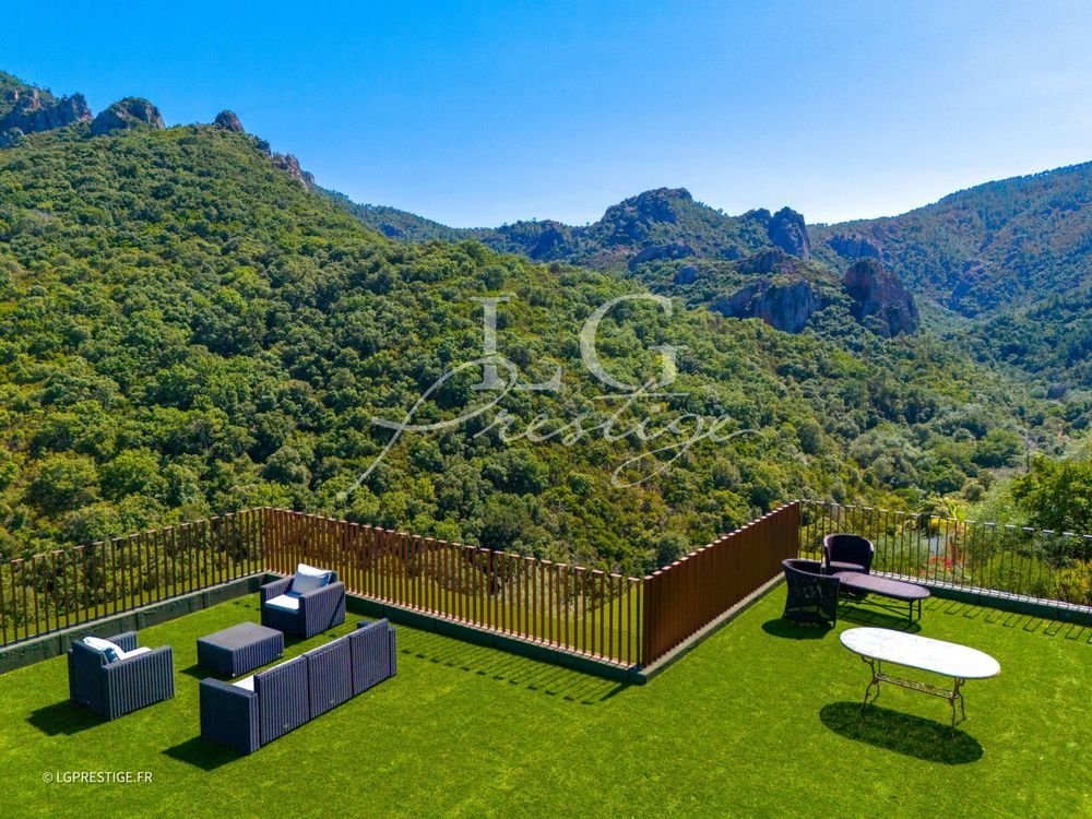 � vendre  Villa Mandelieu-la-Napoule (06210)