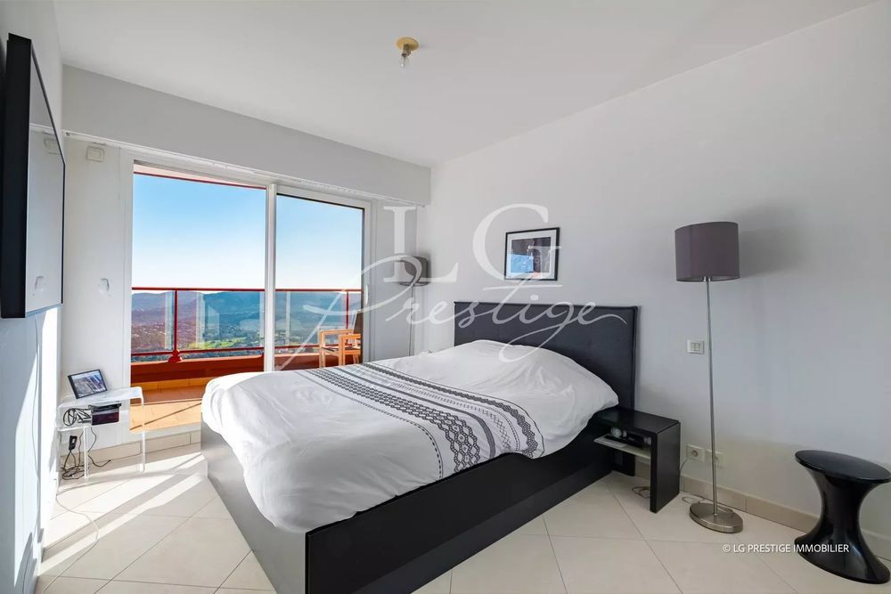 � vendre  Appartement Mandelieu-la-Napoule (06210)