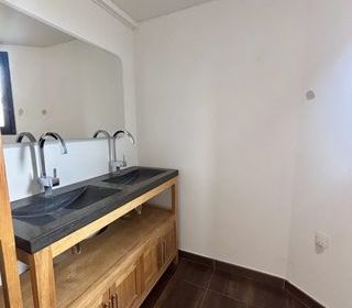  Immeuble � vendre 170 m�