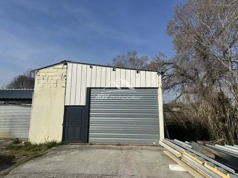 Local professionnel , Entrep&ocirc;t Bagard 50 m&sup2; 350 30140 Bagard