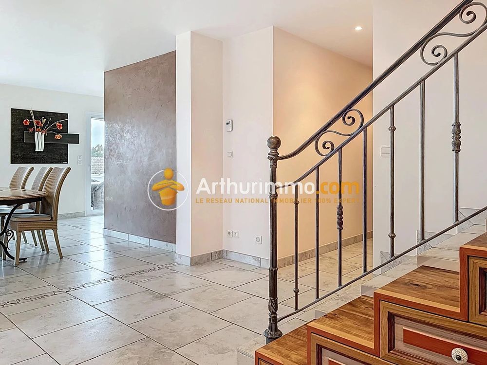 � vendre  Villa Bourgoin-Jallieu (38300)