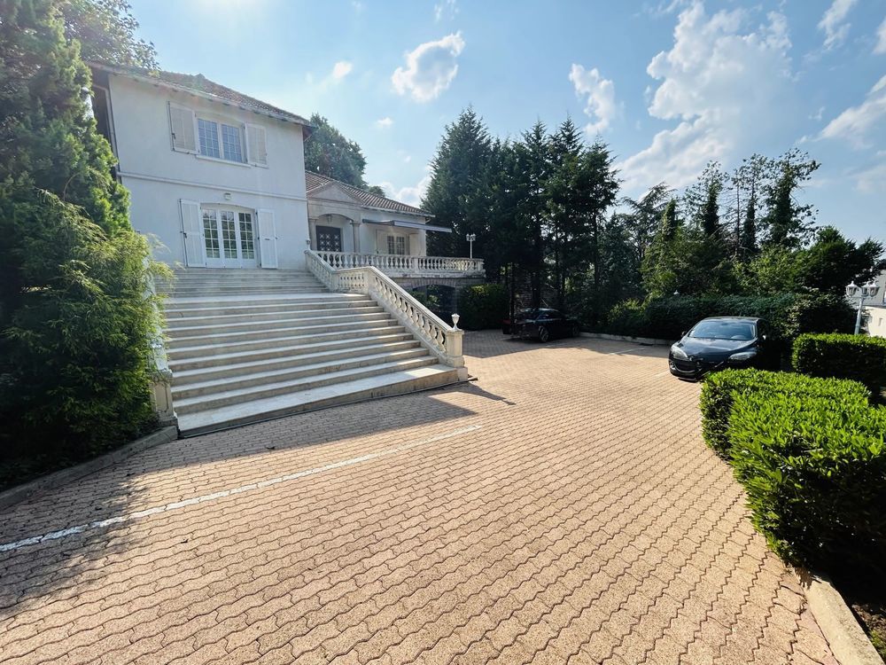 � vendre  Villa Saint-�tienne (42000)