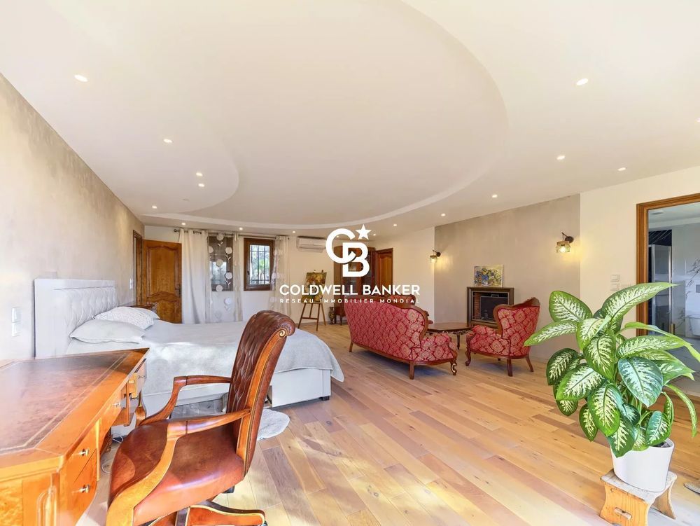 � vendre  Villa La Colle-sur-Loup (06480)