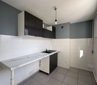  Appartement � louer 4 pi�ces 68 m� Grenoble