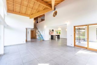  Maison � louer 5 pi�ces 178 m�