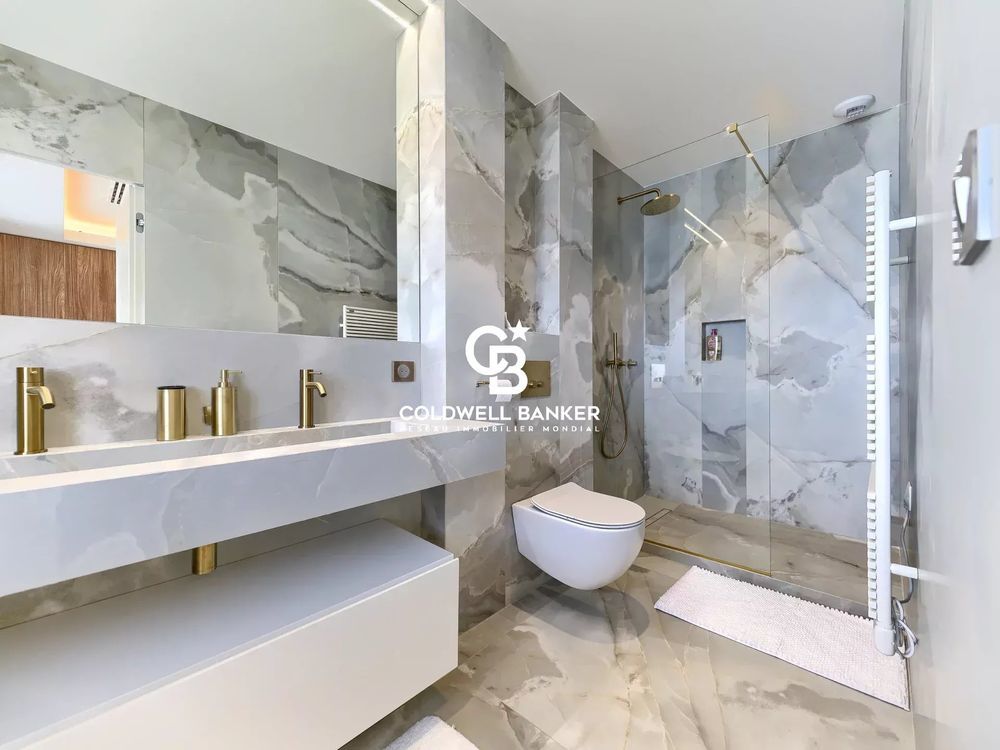 � vendre  Villa Antibes (06600)