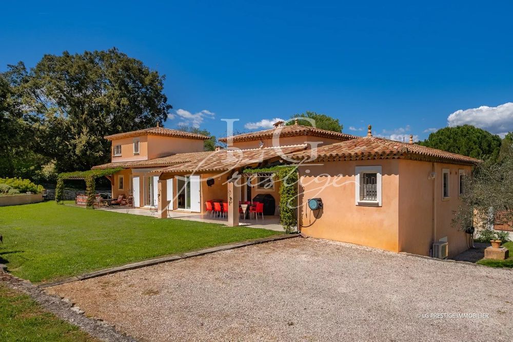 � vendre  Maison Montauroux (83440)