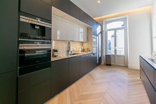  Appartement � vendre 4 pi�ces 166 m�