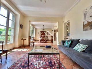  Maison � vendre 12 pi�ces 343 m�