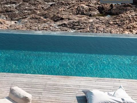 Commerce 8300000 20118 Sagone