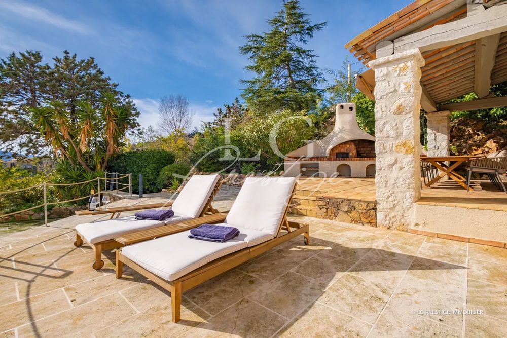 � vendre  Villa Mandelieu-la-Napoule (06210)