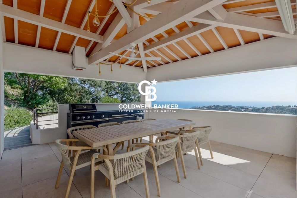 � vendre  Villa Cavalaire-sur-Mer (83240)