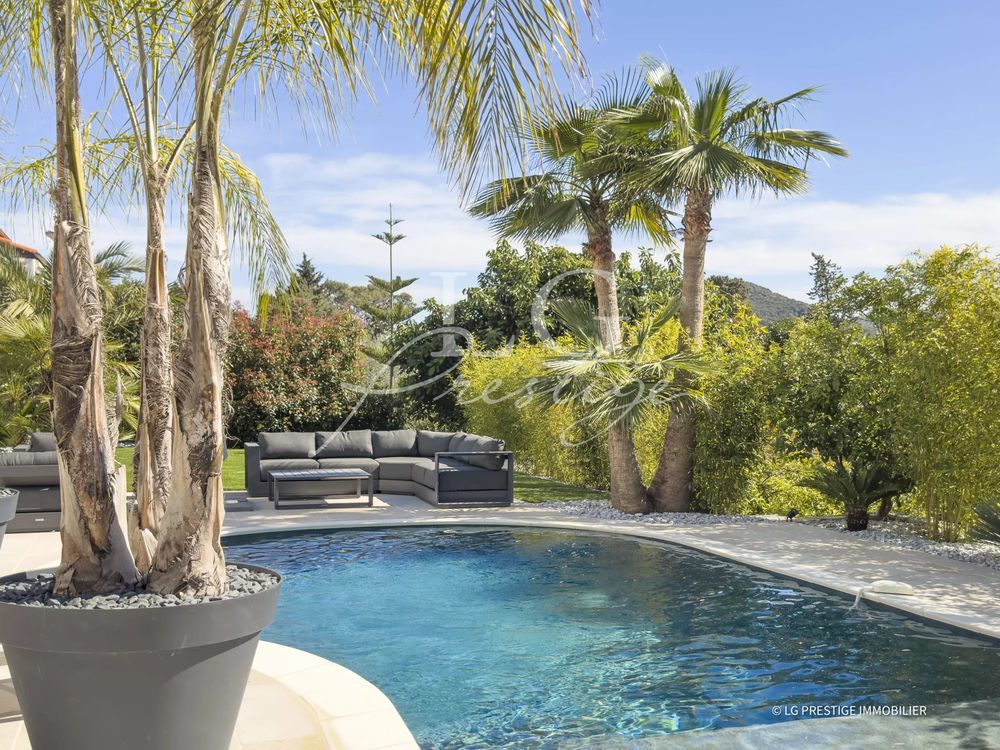 � vendre  Villa Mandelieu-la-Napoule (06210)