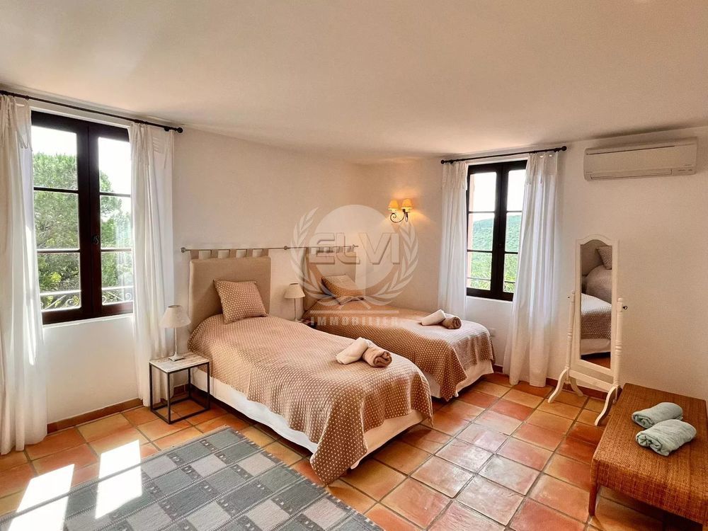 � vendre  Maison Le Plan-de-la-Tour (83120)