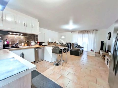   L�zan, maison plain pied, 2 chambres + 1 bureau, garage, terrain Maison - 4 pi�ce(s) - 86 m�