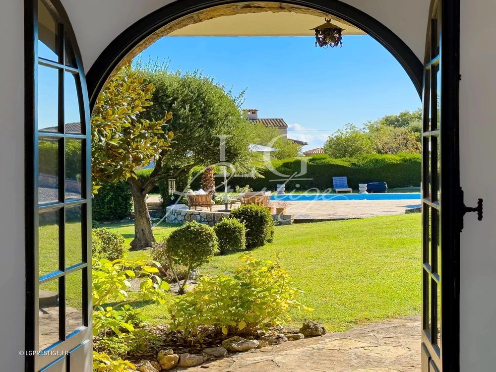 � vendre  Villa Mandelieu-la-Napoule (06210)