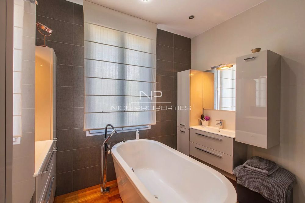 � vendre  Villa Nice (06200)