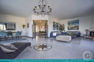  Villa � vendre 7 pi�ces 326 m�