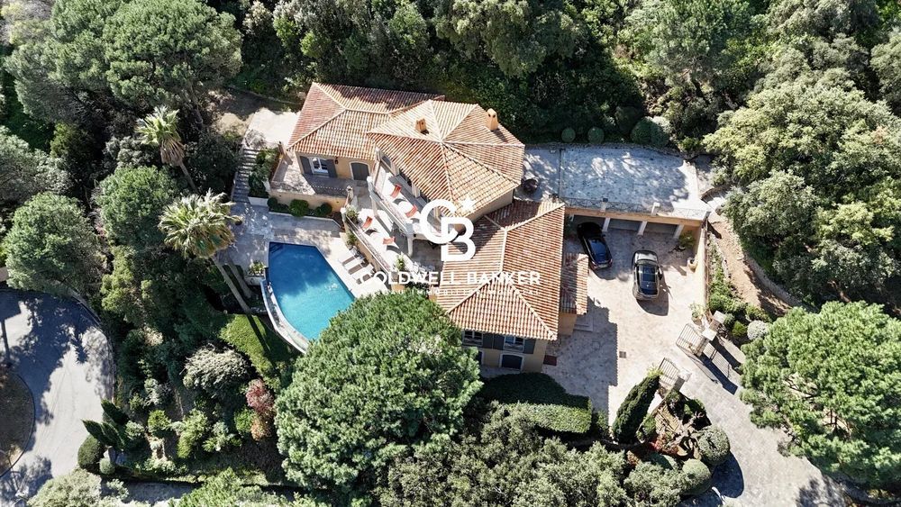 � vendre  Maison Cavalaire-sur-Mer (83240)