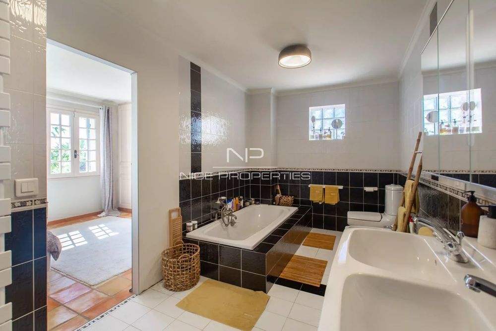 � vendre  Villa Villefranche-sur-Mer (06230)