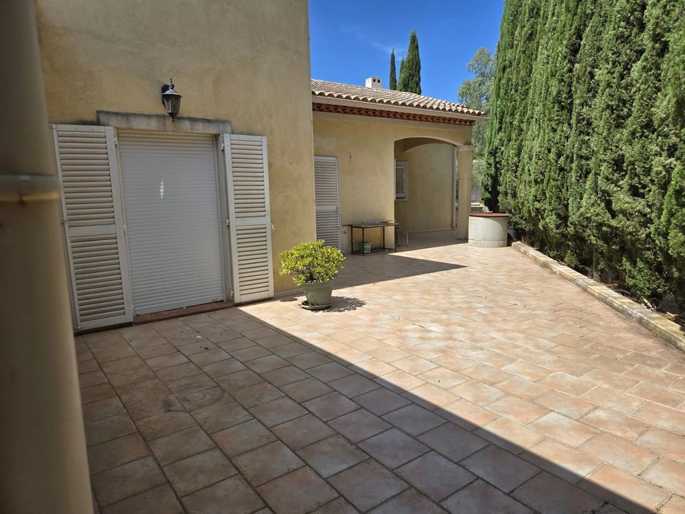 � vendre  Maison Solli�s-Pont (83210)