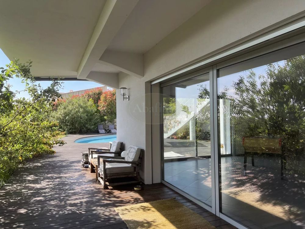 � vendre  Villa Cagnes-sur-Mer (06800)