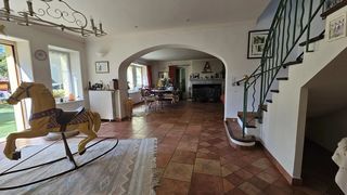  Maison � vendre 15 + pi�ces 523 m�