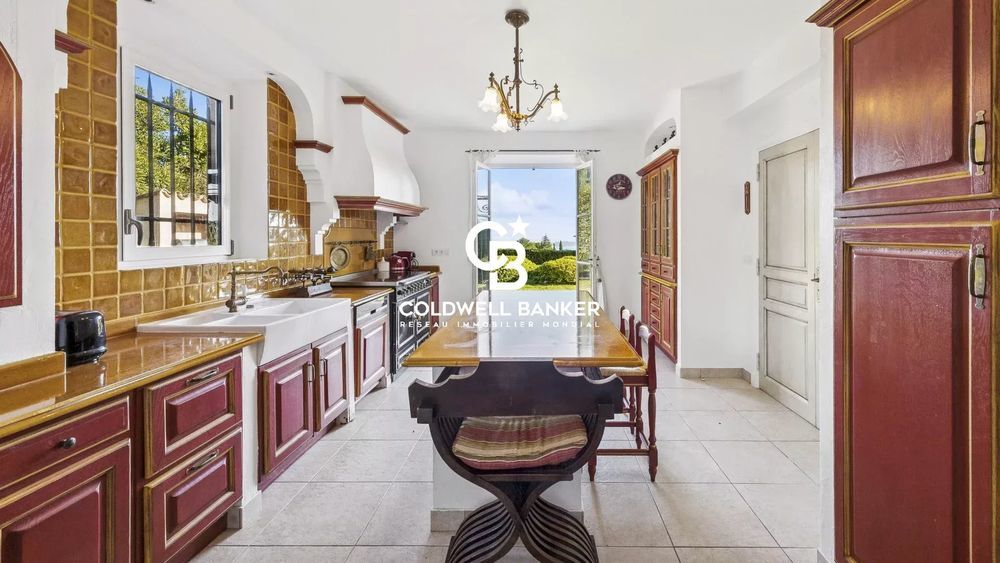 � vendre  Villa Grimaud (83310)