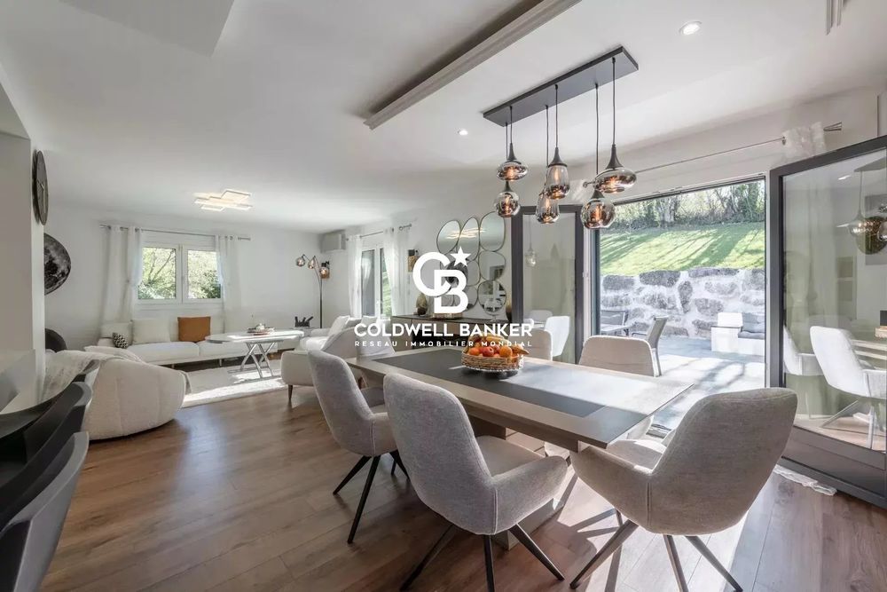 � vendre  Villa Montagnole (73000)