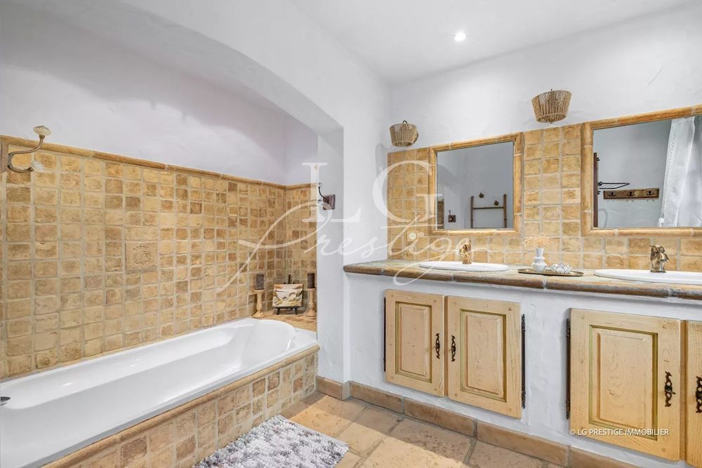 � vendre  Maison Seillans (83440)