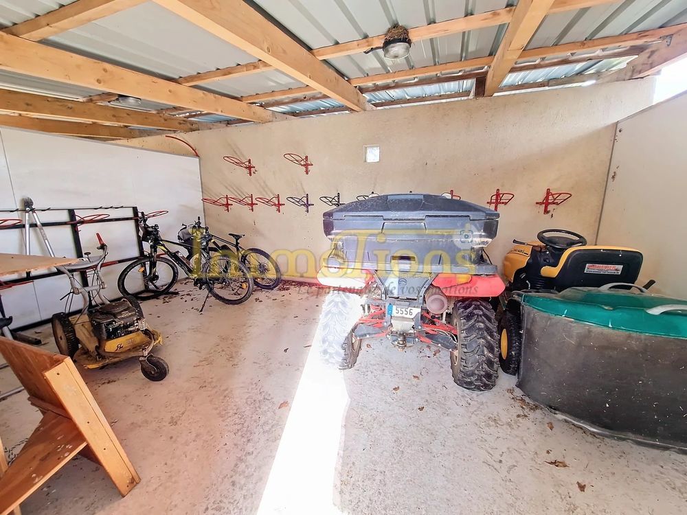 � vendre  Maison Montmiral (26750)