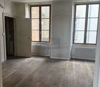  Appartement � louer 4 pi�ces 122 m�