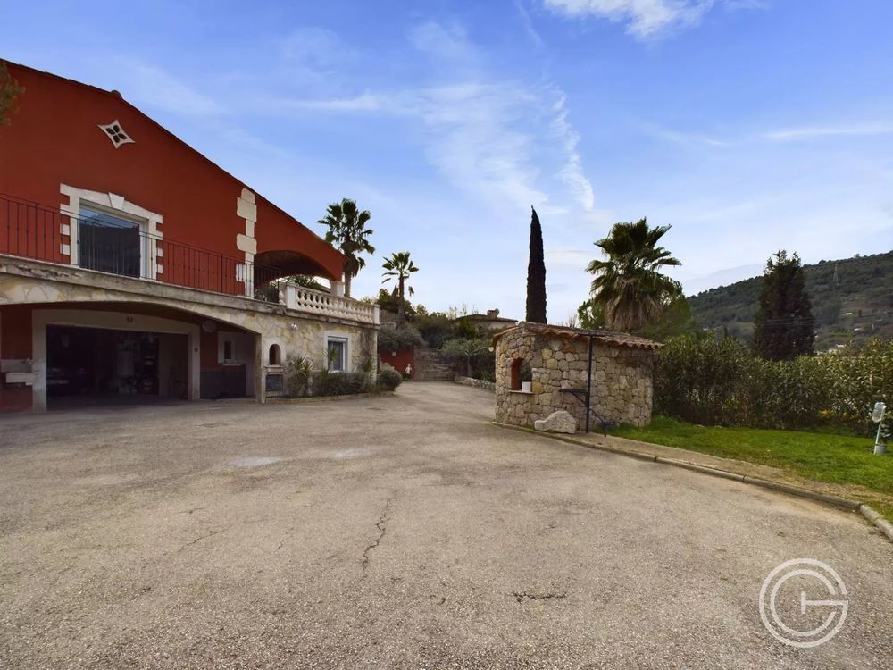 � vendre  Maison Contes (06390)