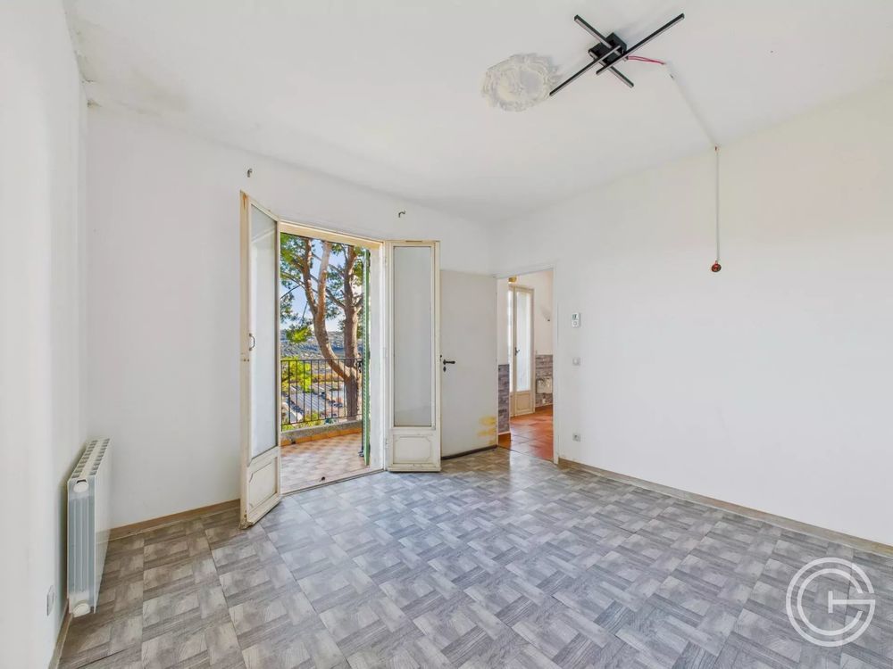 � vendre  Maison Saint-Laurent-du-Var (06700)