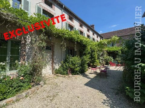   10MN DE JOIGNY Maison - 12 pi�ce(s) - 242 m�