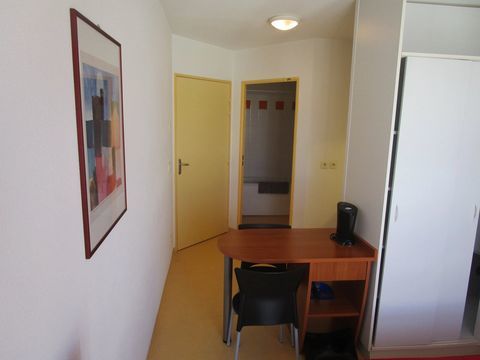   VALENCE - Studio meubl� Appartement - 1 pi�ce(s) - 18 m�