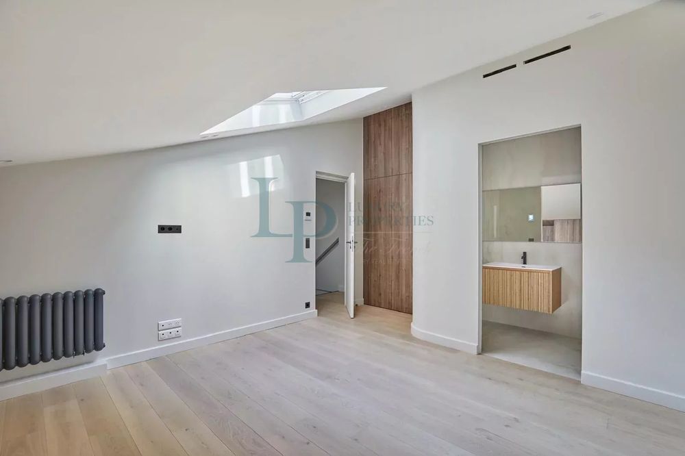 � vendre  Villa Paris 18