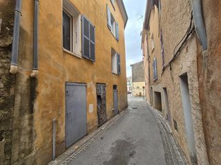  Immeuble � vendre 10 pi�ces 221 m�