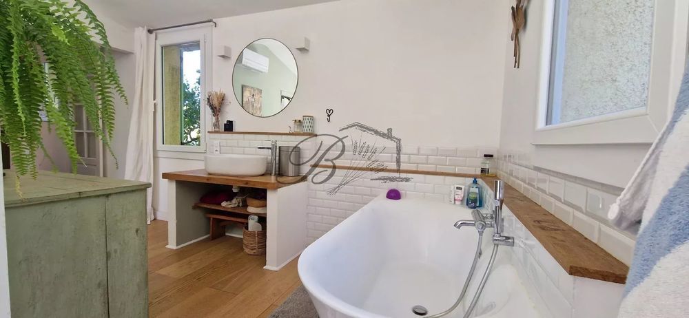 � vendre  Maison Lourmarin (84160)