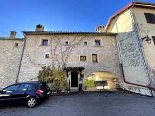  Appartement � vendre 5 pi�ces 77 m�