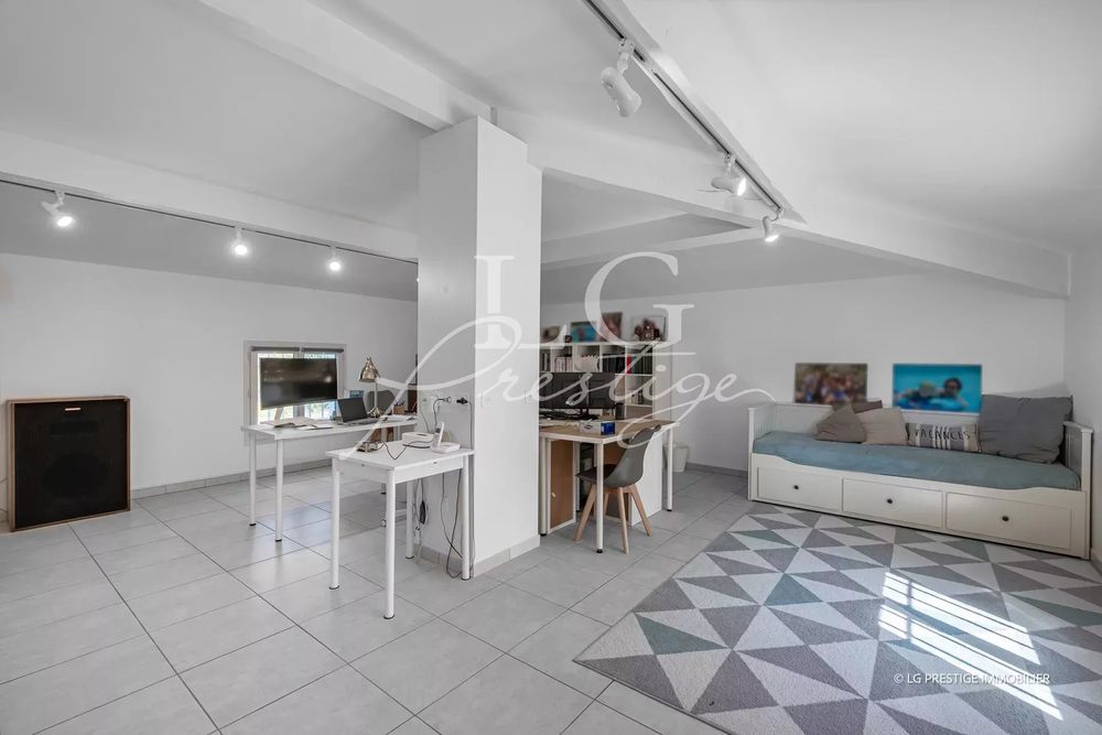 � vendre  Maison Bagnols-en-For�t (83600)